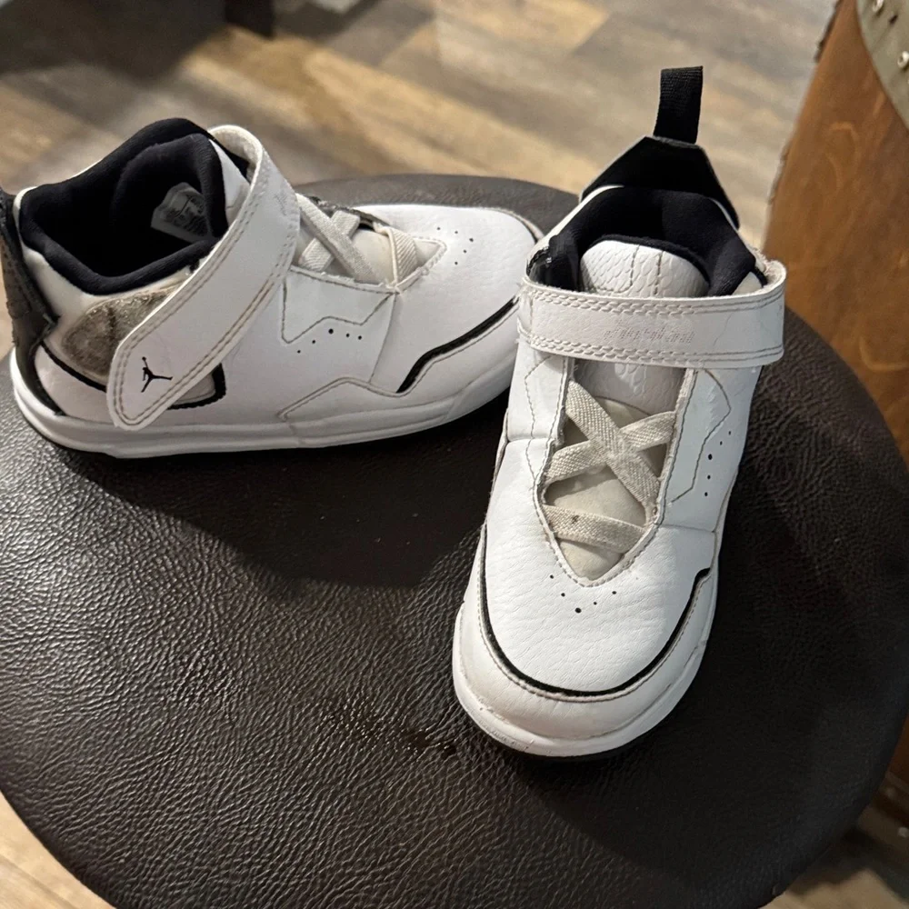 Kids White and Black Jordan Sneakers - Picture 1 of 4